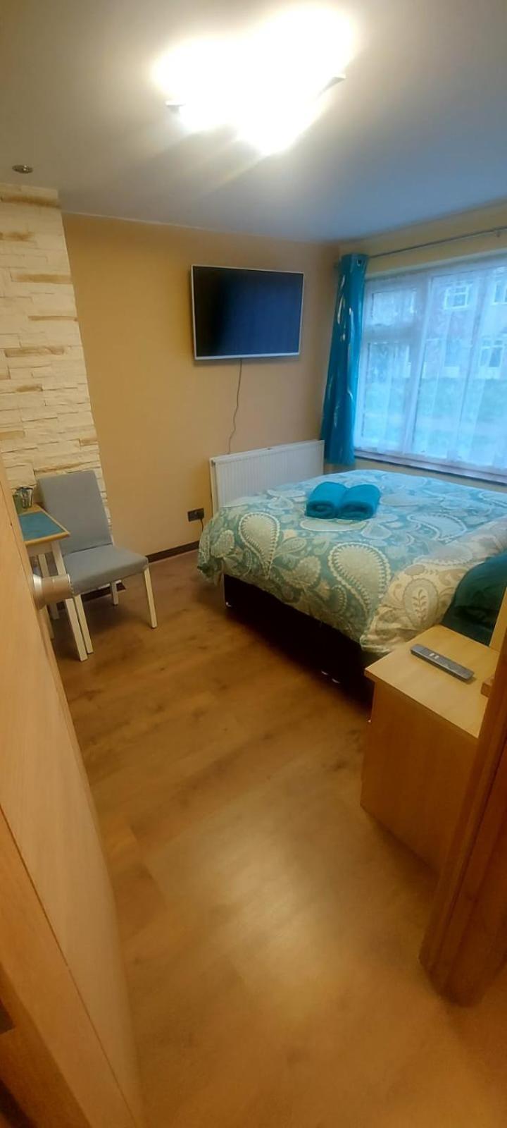 Homestay Lux House *