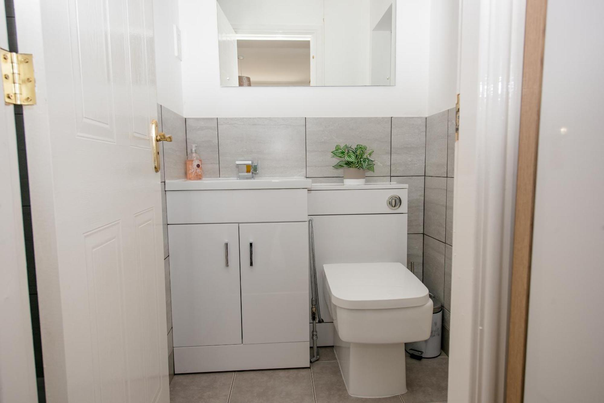 Kvm Swan House By Kvm Holiday home Peterborough