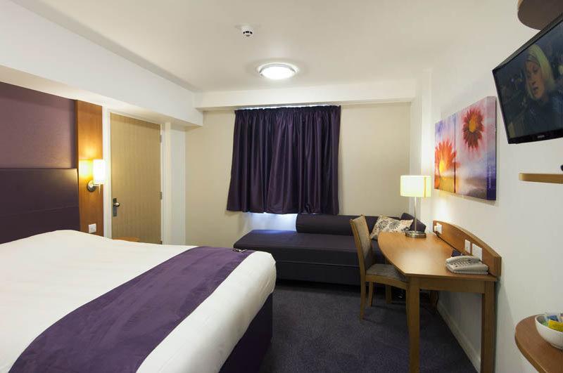 Premier North Hotel