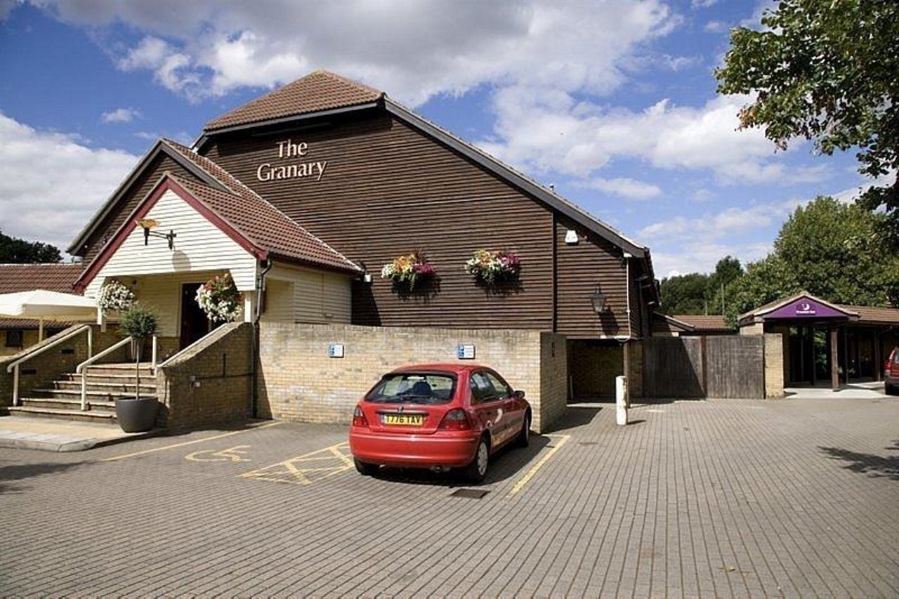 Premier Hotel