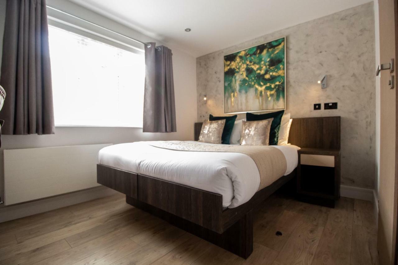 Aparthotel Signature 4*